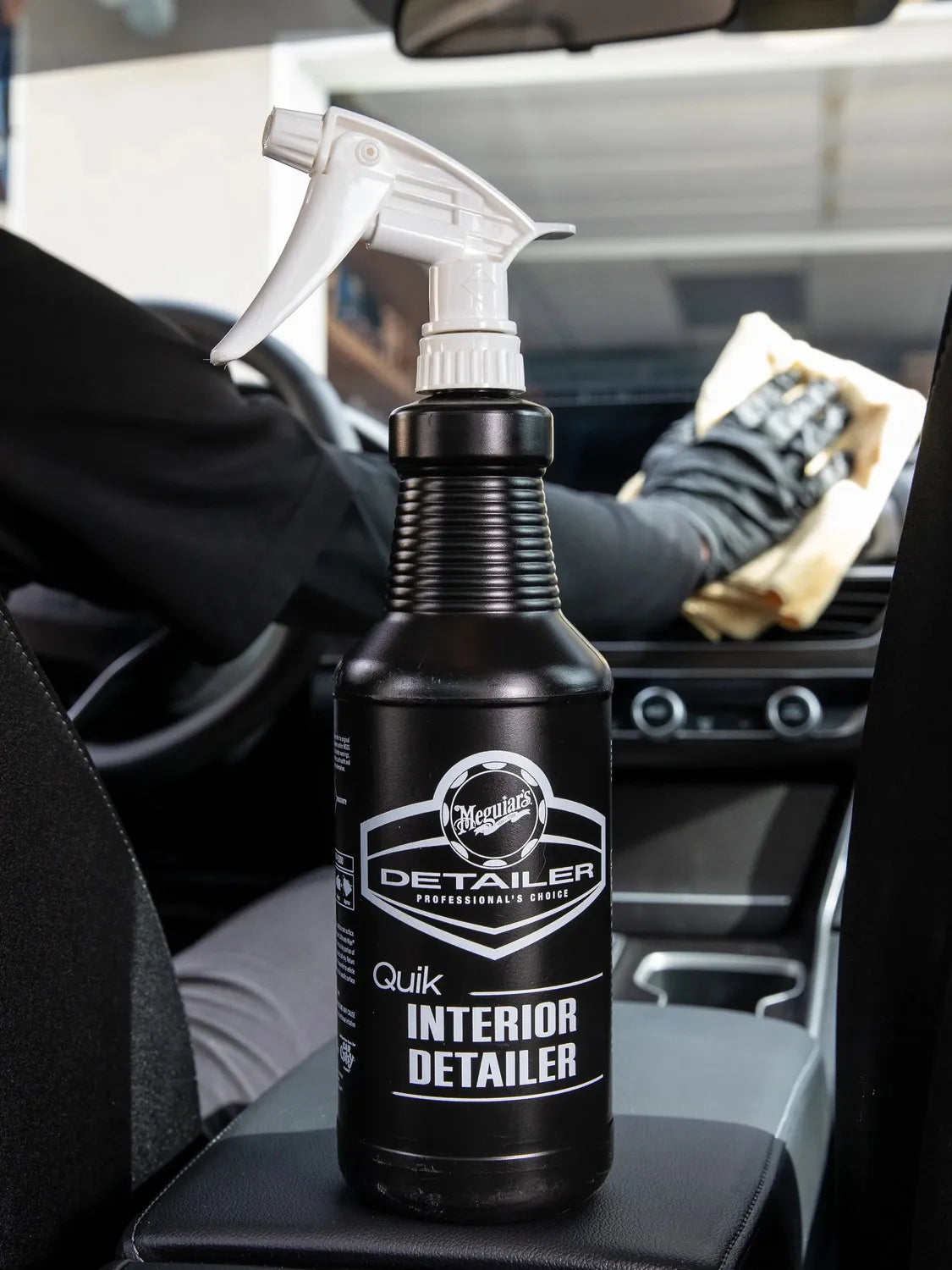 Meguiar's Quick Interior Detailer (1 Gallon / 3.78 L)-3