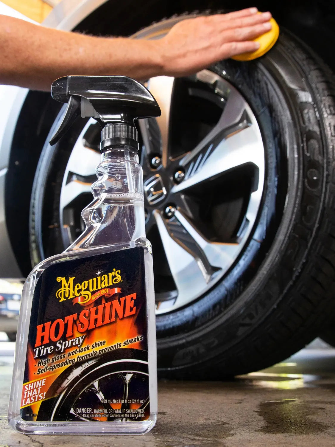 Meguiar's Hot Shine Tire Spray Trigger (24 oz / 710 ml)-4