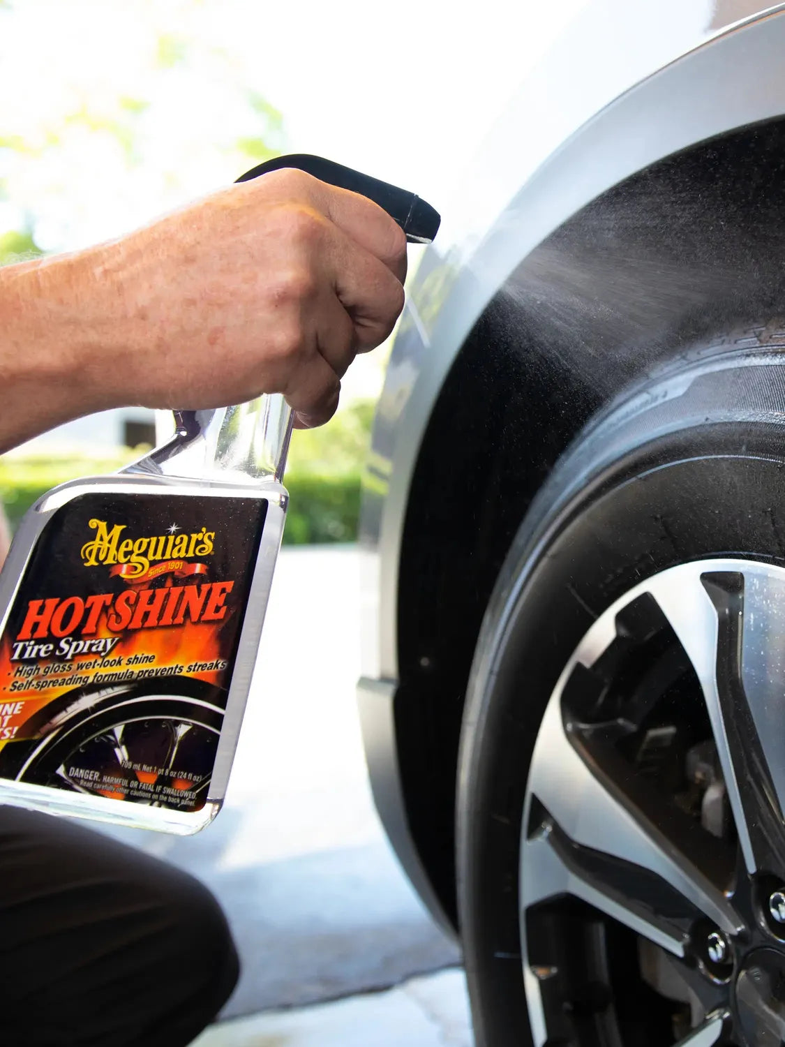 Meguiar's Hot Shine Tire Spray Trigger (24 oz / 710 ml)-3