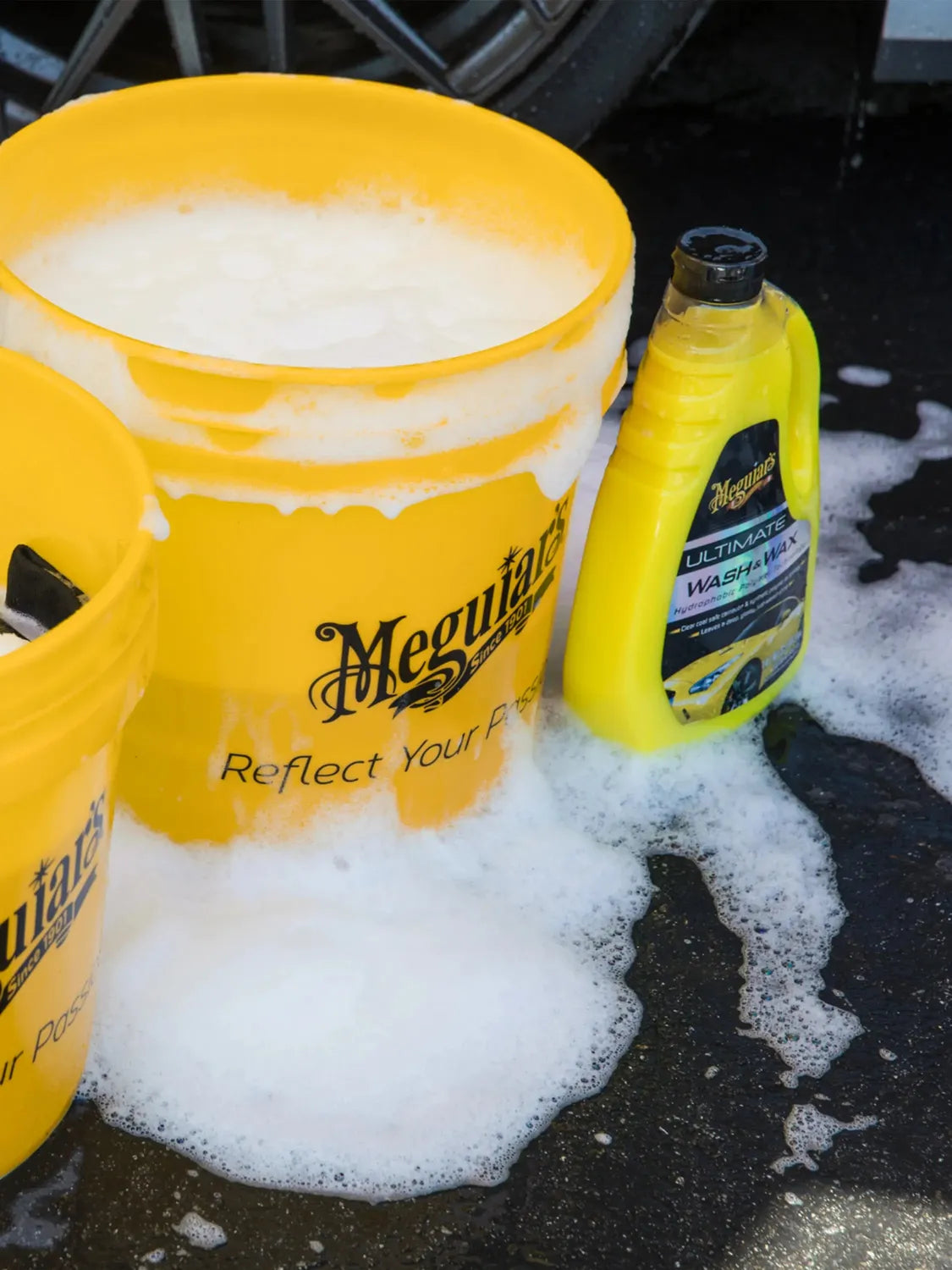 Meguiar's Ultimate Wash & Wax (48 oz)-4