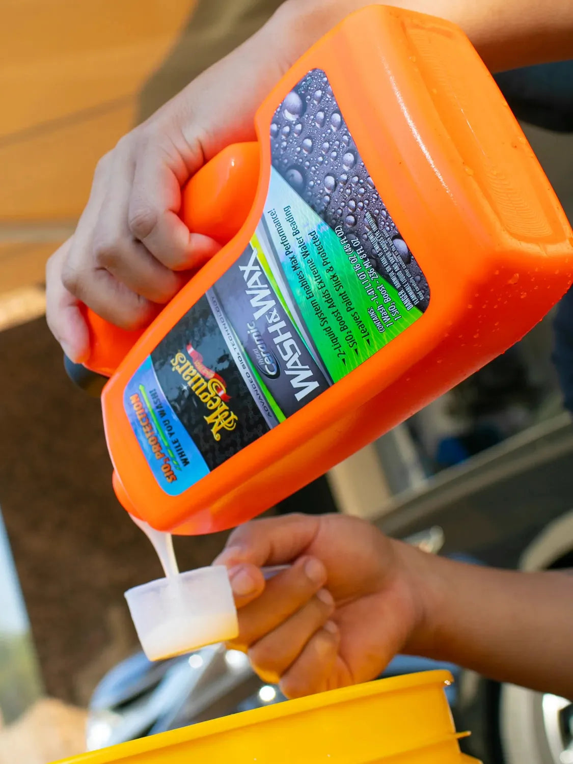 Meguiar's Hybrid Ceramic Wash & Wax (56 oz)-3
