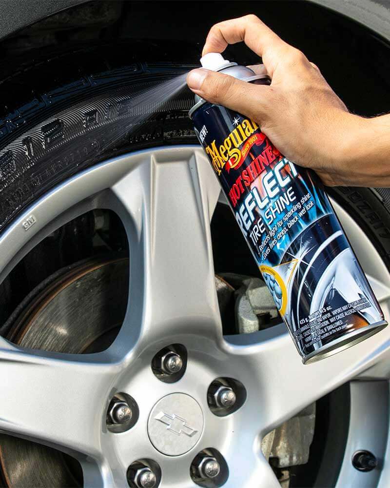 Image of meguiars hot shine tire reflect in use